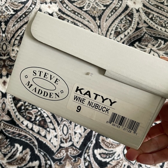 Steve Madden Wine Katyy Ankle Boots - Picture 8 of 15